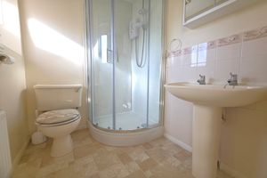 En-Suite - click for photo gallery